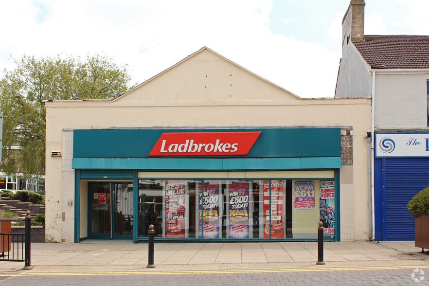 2 High St, Spennymoor for lease - Primary Photo - Image 1 of 3