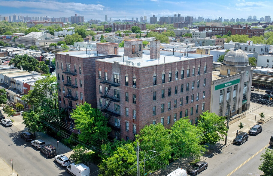 3 Building Brooklyn Multifamily portfolio of 3 properties for sale on LoopNet.ca - Building Photo - Image 3 of 10