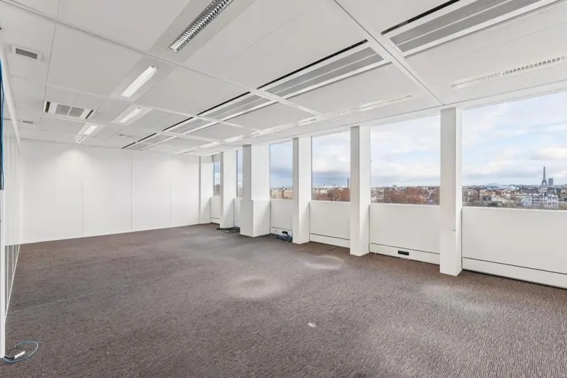 Office in Puteaux for lease Building Photo- Image 1 of 11