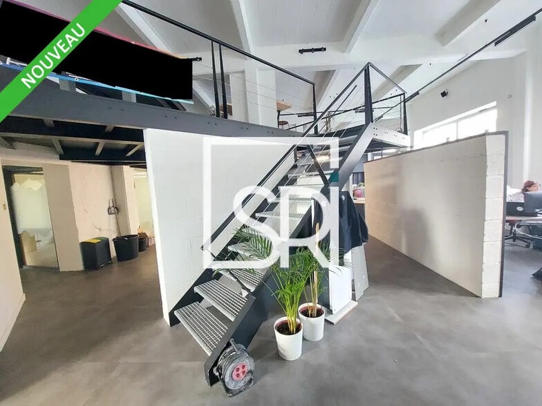 Office in Clermont-Ferrand for sale - Interior Photo - Image 2 of 10