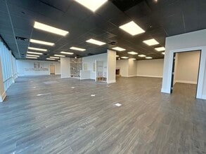 1850 Bryant Rd, Lexington, KY à louer Photo intérieure- Image 2 de 13