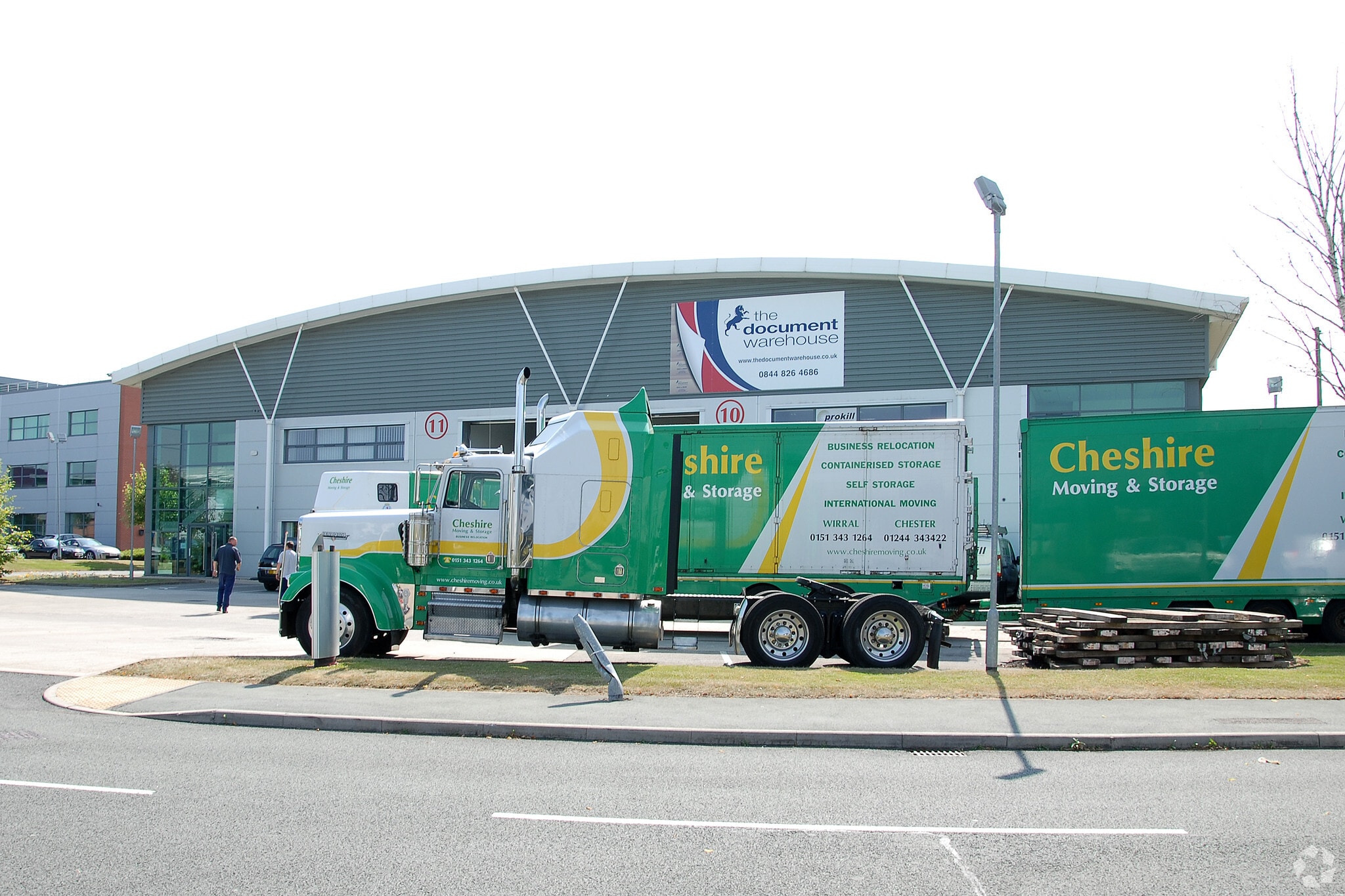 Old Hall Rd, Wirral for lease Primary Photo- Image 1 of 5