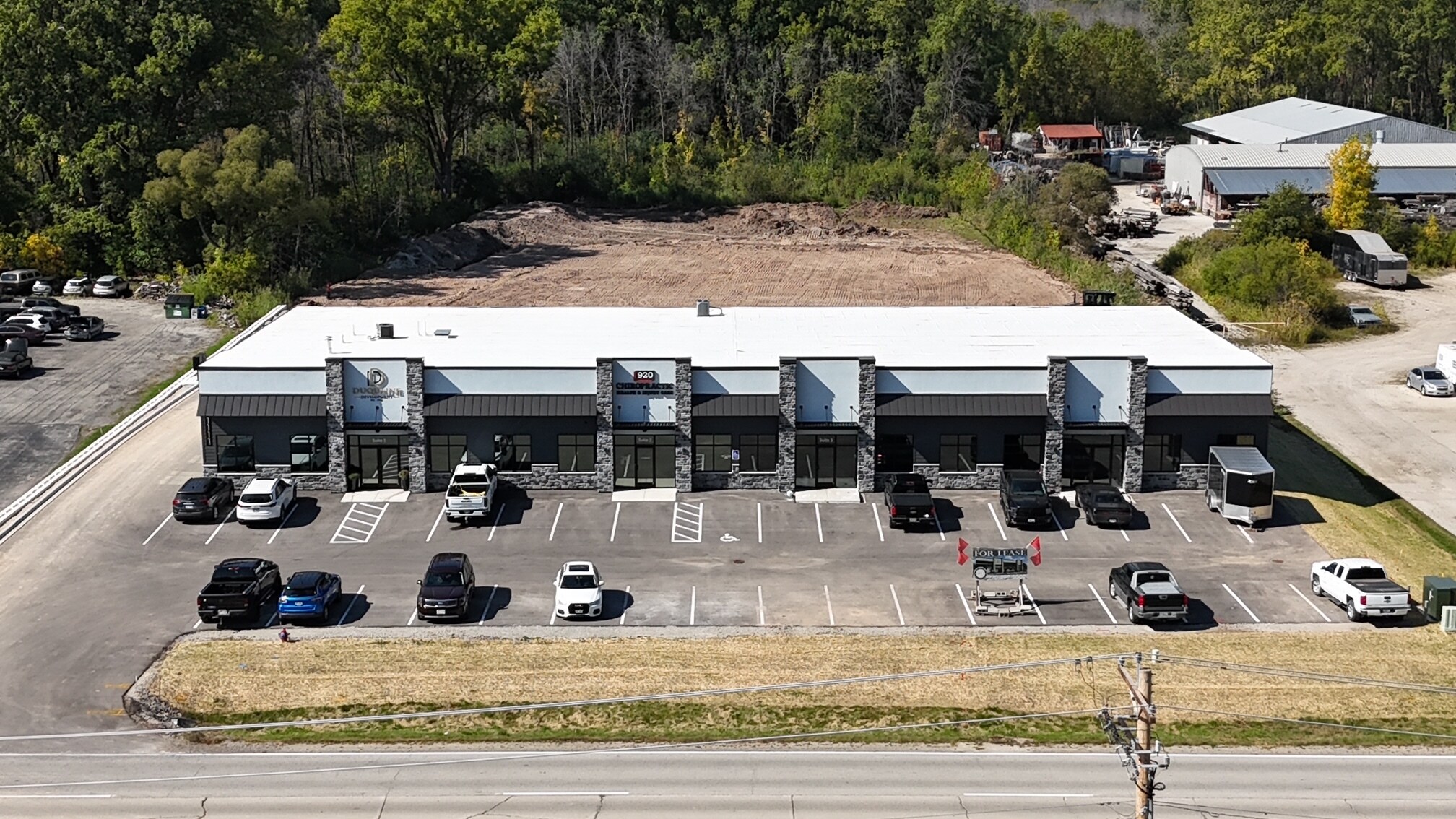 1111 N Military Ave, Green Bay, WI à louer Photo du bâtiment- Image 1 de 12