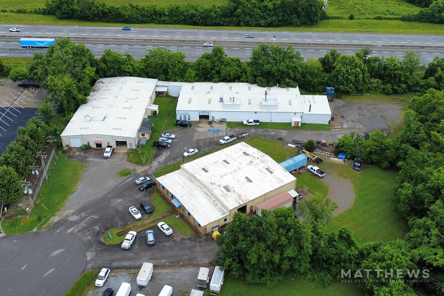 70 Athens Dr, Mount Juliet, TN à vendre - Photo du bâtiment - Image 2 de 3