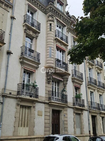 4 Place Auguste Dubois, Dijon for lease - Building Photo - Image 2 of 3