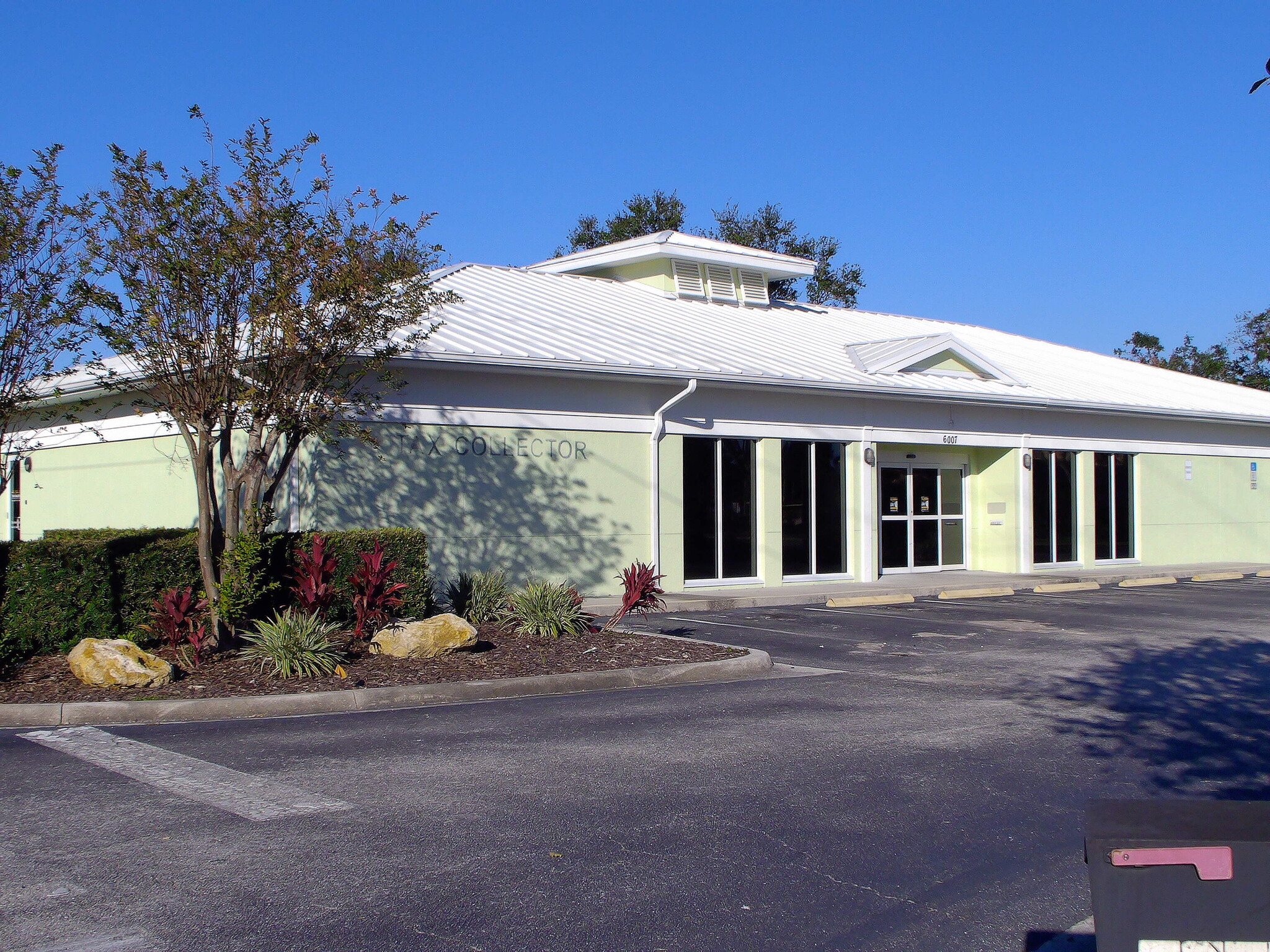 6007 111th St E, Bradenton, FL for lease Building Photo- Image 1 of 5