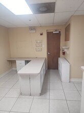 11880 Bird Rd, Miami, FL à louer Photo intérieure- Image 2 de 20