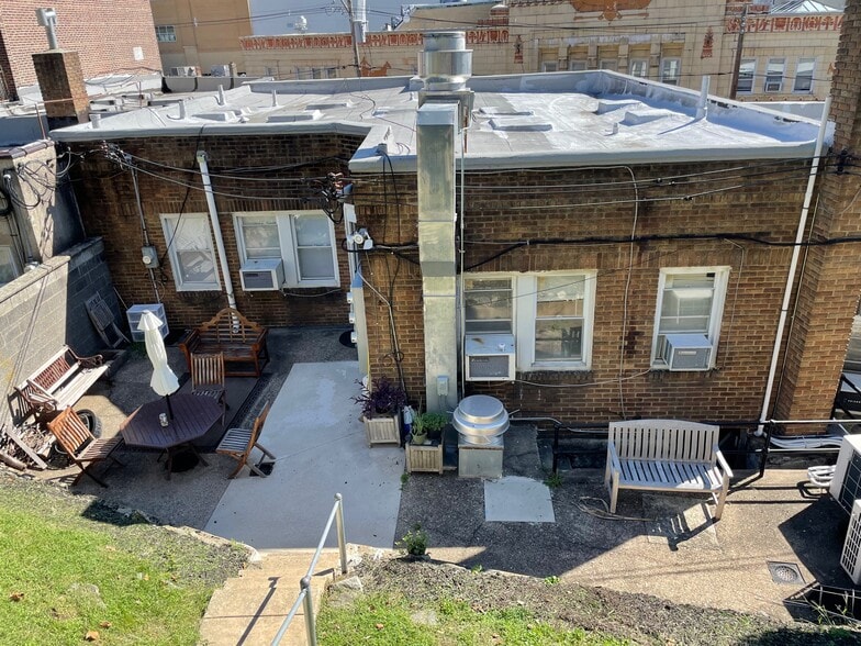 126 Bala Ave, Bala Cynwyd, PA for sale - Building Photo - Image 3 of 19