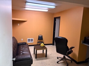 1226 SW 16th Ave, Portland, OR à louer Photo intérieure- Image 1 de 2