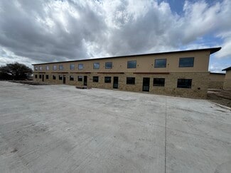 Plus de détails pour 401 S Chitalpa St, Leander, TX - Bureau à vendre