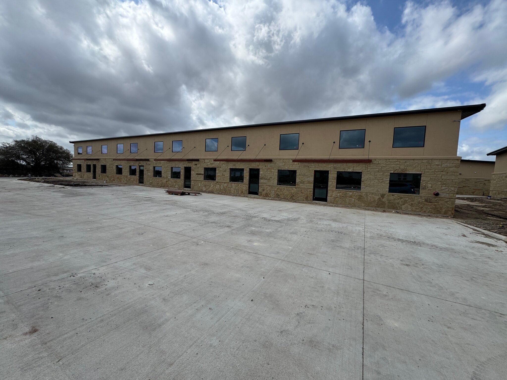 401 S Chitalpa St, Leander, TX for sale Primary Photo- Image 1 of 10