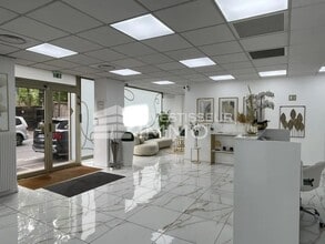 Commerce de détail dans Saint-Maur-des-Fossés à louer Photo intérieure- Image 2 de 5