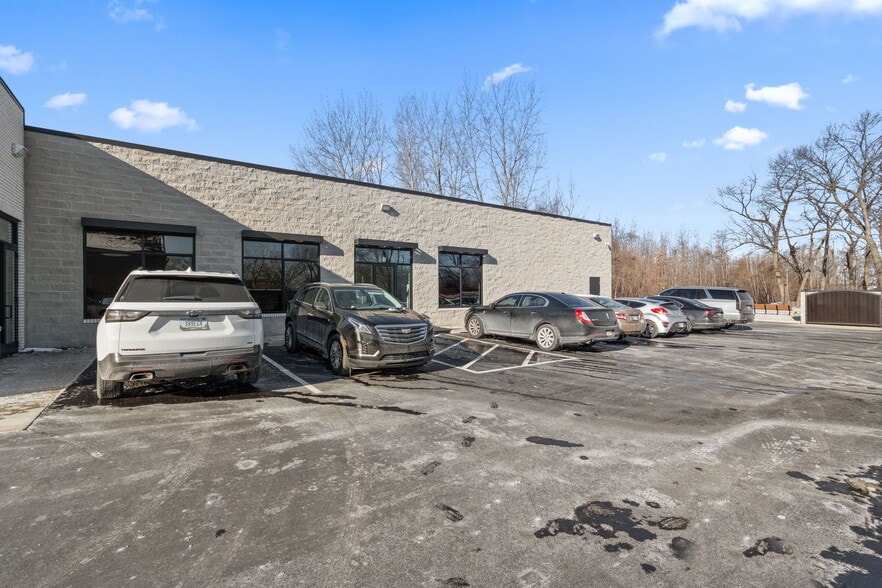 1120 Lincoln Hwy, Schererville, IN for lease - Building Photo - Image 1 of 18