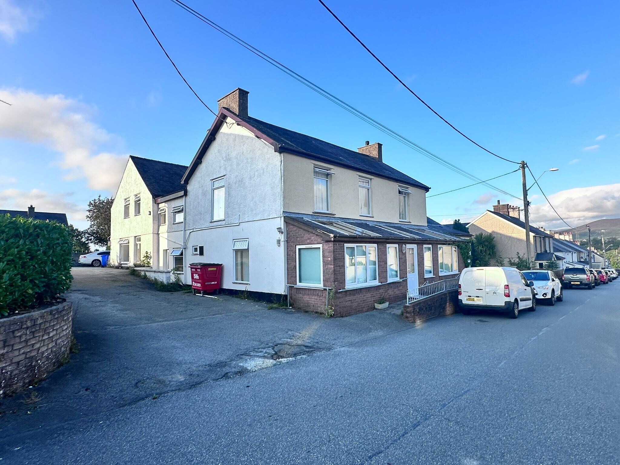 Station Rd, Caernarfon for lease Interior Photo- Image 1 of 13