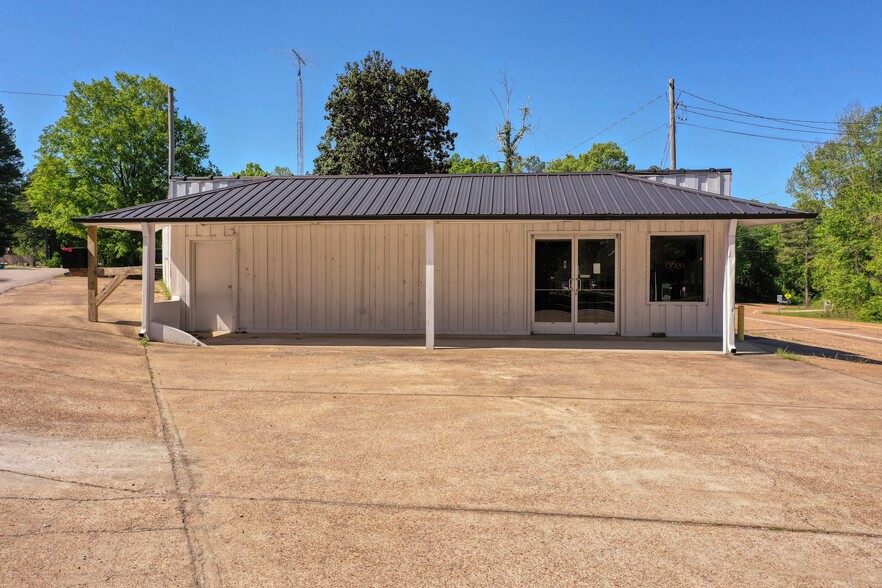 13700 Hwy 70, Huntingdon, TN à vendre - Photo du bâtiment - Image 1 de 1