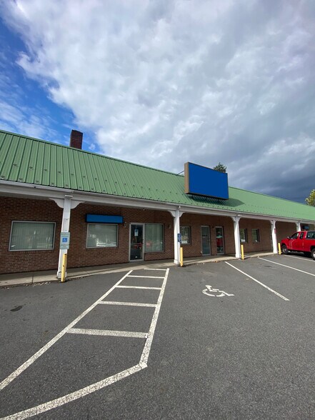 16 Church St, Dallas, PA à louer - Photo du bâtiment - Image 2 de 13