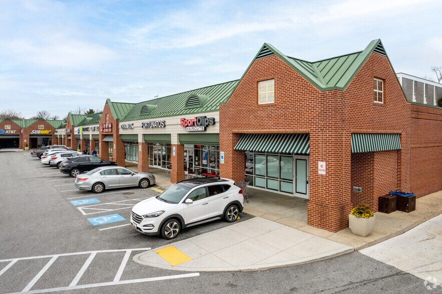 6340-6386 York Rd, Towson, MD à louer - Photo du bâtiment - Image 3 de 6