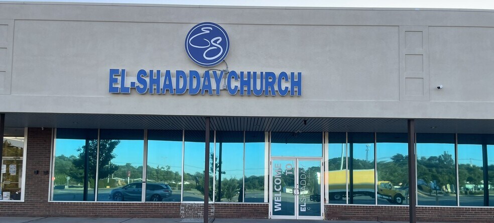 846 N Main St, Brockton, MA à louer - Photo du bâtiment - Image 3 de 7