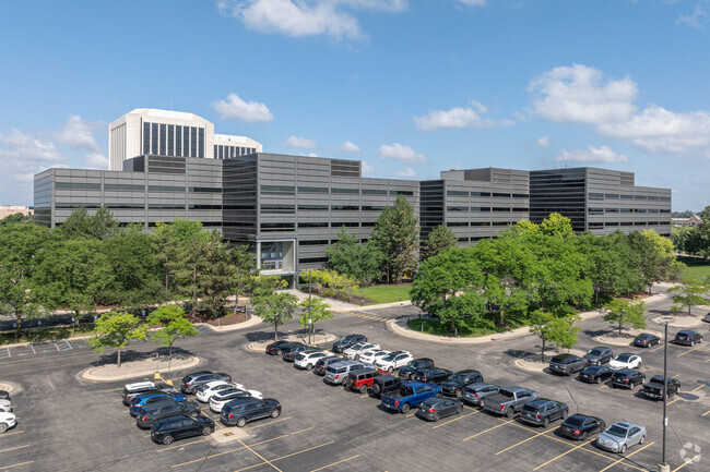 More details for 4-6 Parklane Blvd, Dearborn, MI - Office for Lease