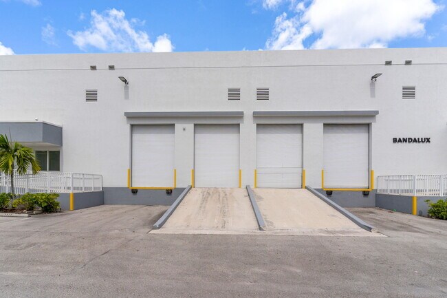 More details for 7900 NW 71st St, Miami, FL - Industrial for Lease