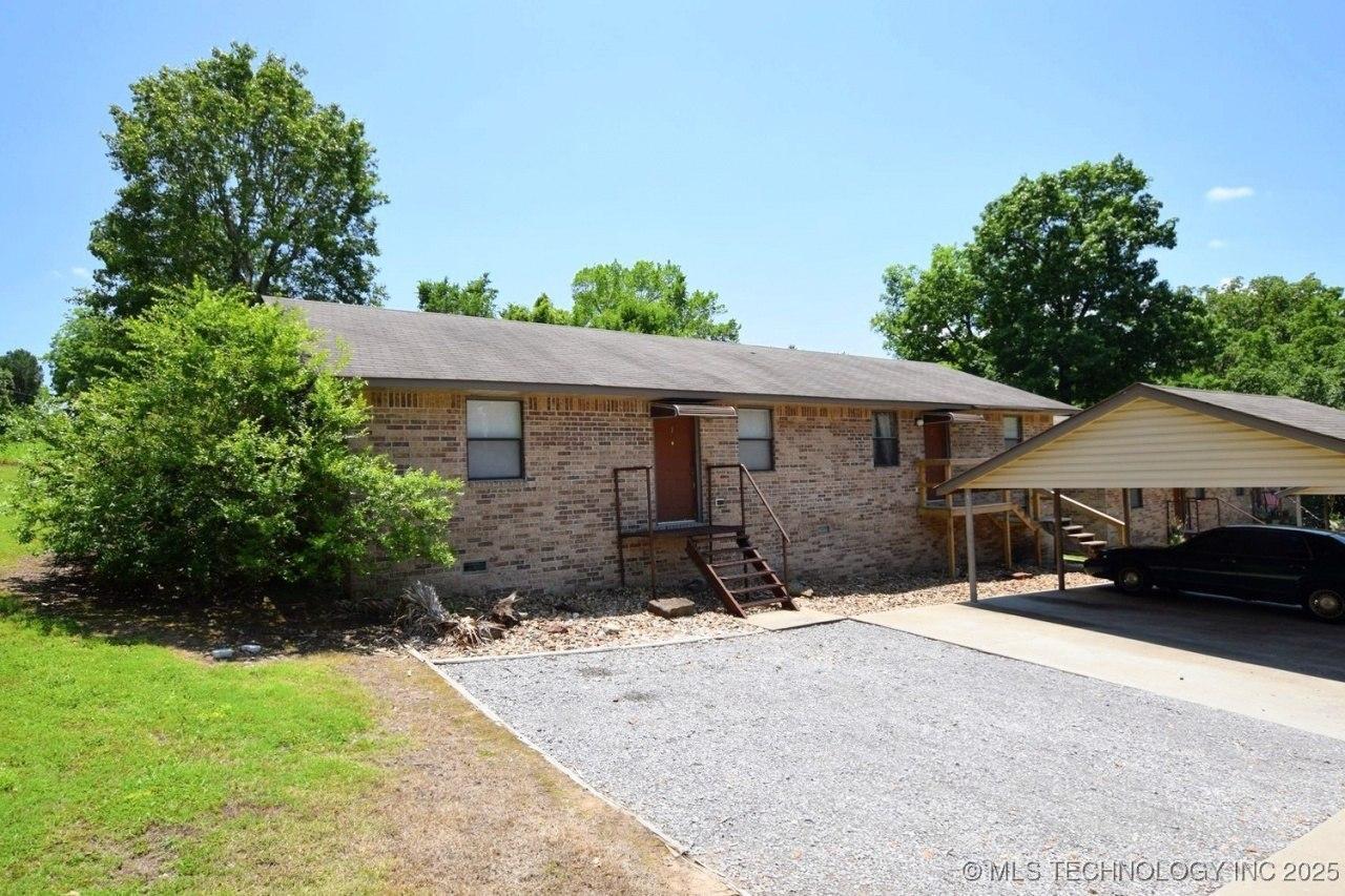385 S Teehee Dr, Tahlequah, OK for sale Primary Photo- Image 1 of 2