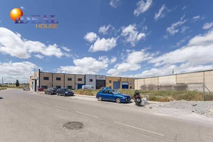 Paseo de las Andas, 9, Las Gabias, Granada for sale - Building Photo - Image 2 of 14