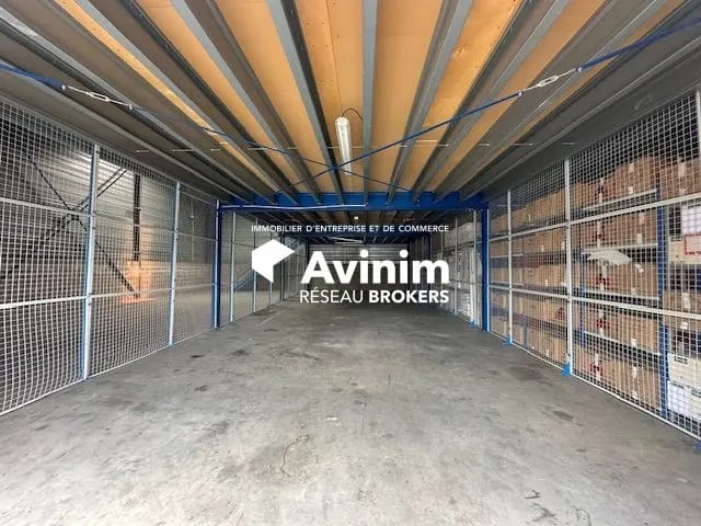 Industriel dans SAINT-OUEN-L'AUMONE à louer Photo intérieure- Image 1 de 3