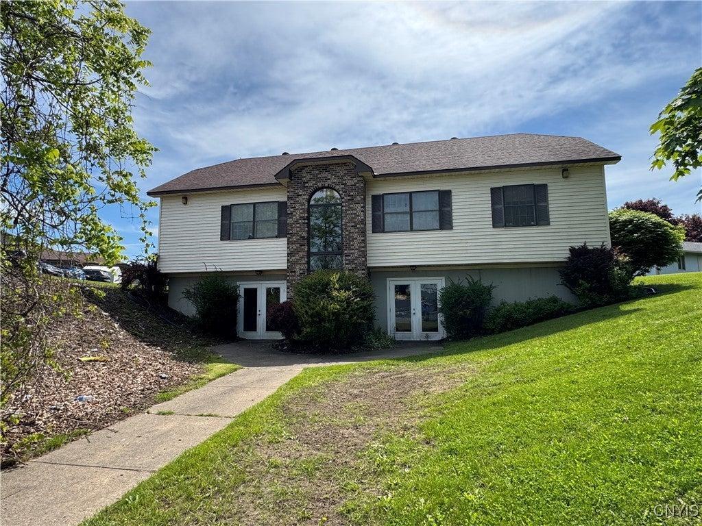 62 SW 9th St, Oswego, NY for sale Primary Photo- Image 1 of 27