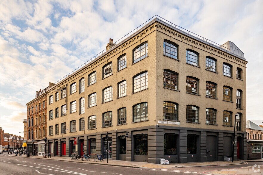64-68 Commercial St, Londres à louer - Photo du bâtiment - Image 2 de 3