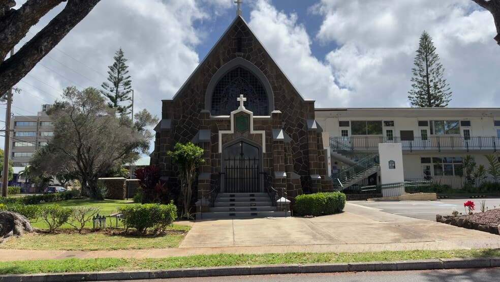 1041 10th Ave, Honolulu, HI à louer - Photo du bâtiment - Image 3 de 14