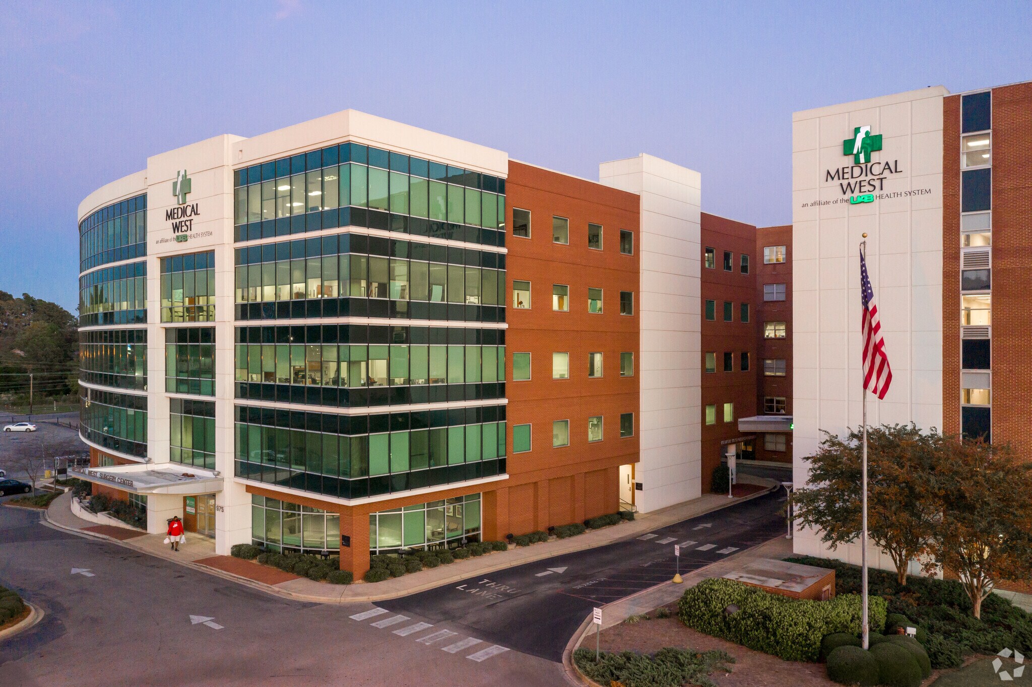 975 9th Ave SW, Bessemer, AL à louer Photo du bâtiment- Image 1 de 10