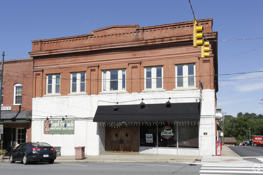 217 N Main St, Rutherfordton, NC à vendre - Photo principale - Image 1 de 1