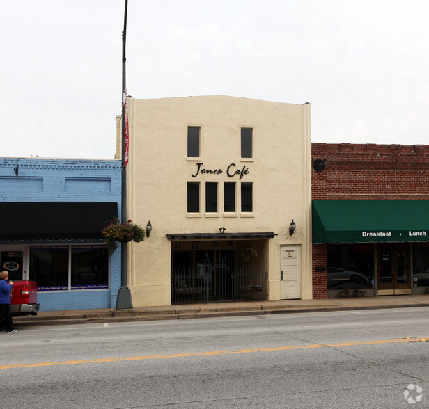 109 S Main St, Fountain Inn, SC for sale - Building Photo - Image 1 of 1