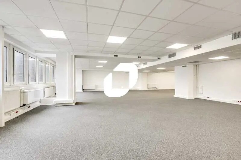 Bureau dans Neuilly-sur-Seine à louer - Photo intérieure - Image 3 de 6