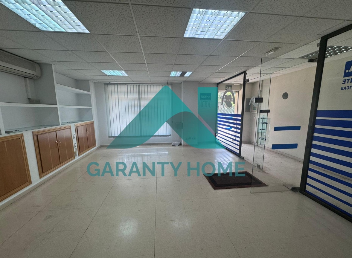 Office in Cáceres, Cáceres for lease Interior Photo- Image 1 of 10