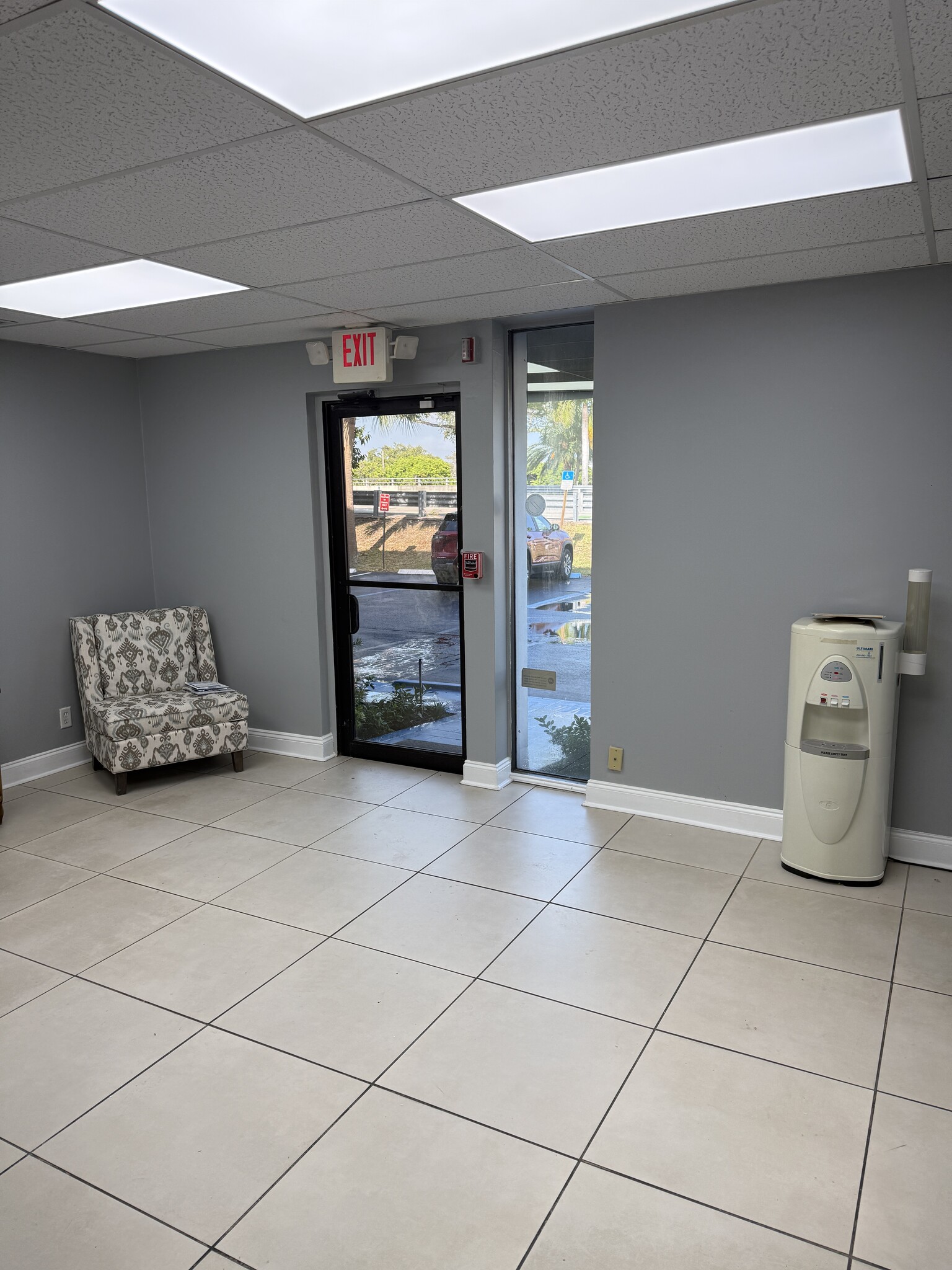 2500 N Federal Hwy, Fort Lauderdale, FL for lease Lobby- Image 1 of 12