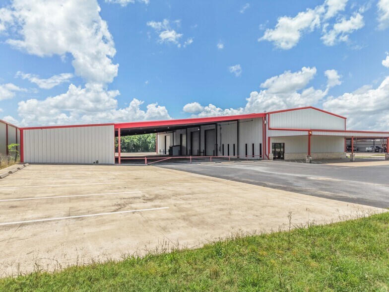 3838 Endeavor Loop, Bryan, TX à louer - Photo du bâtiment - Image 2 de 21
