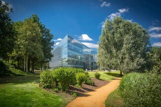 Plus de détails pour 100 Brook Dr, Reading - Bureau à louer