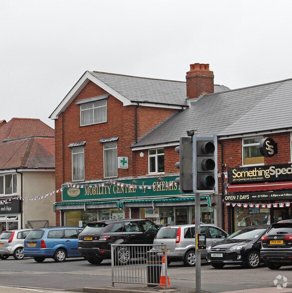 5-6 Halesowen Rd, Halesowen à louer - Photo du bâtiment - Image 2 de 2