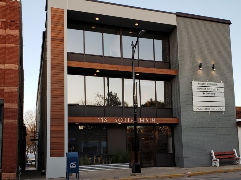 113 S Main St, Lodi, WI for sale - Building Photo - Image 1 of 19