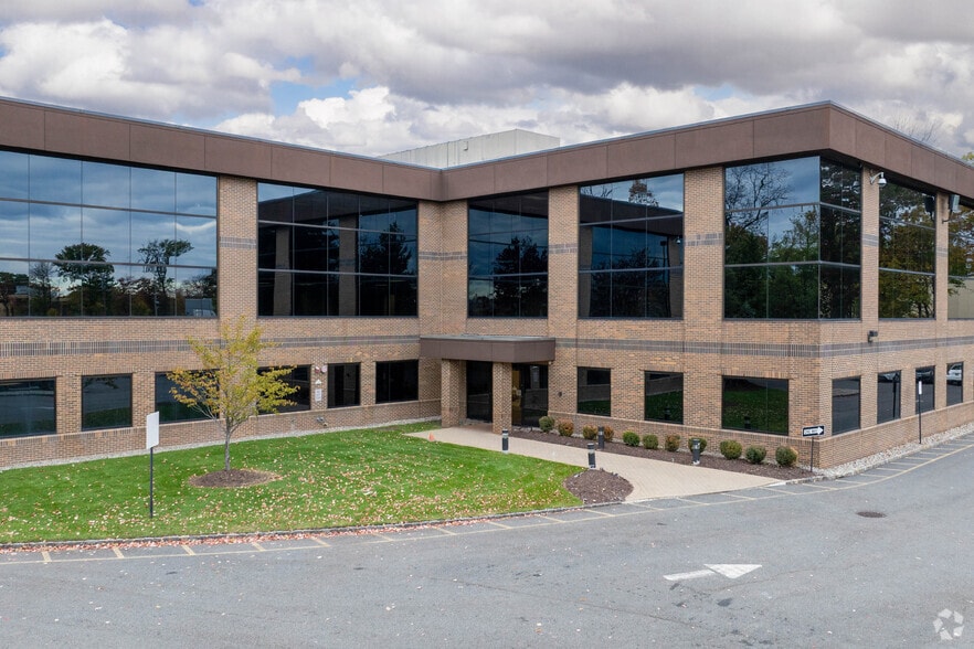 199 Pomeroy Rd, Parsippany, NJ for lease - Building Photo - Image 1 of 23