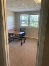 755 Main St, Monroe, CT à louer Photo intérieure- Image 2 de 4