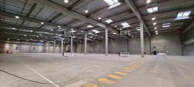 Industrial in Saint-Vulbas for lease - Building Photo - Image 3 of 12