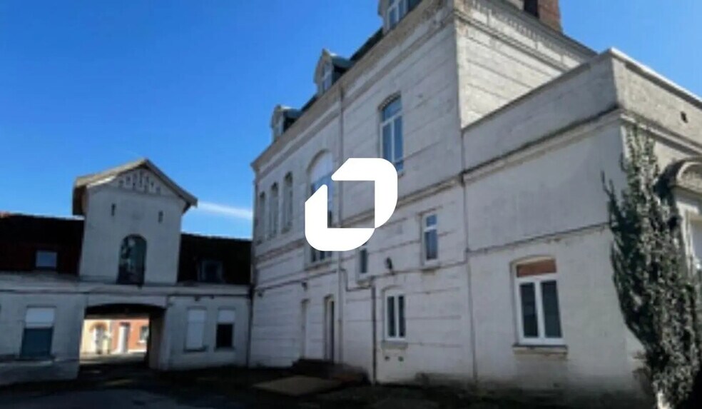 Bureau dans Saint-André-lez-Lille à louer - Photo du bâtiment - Image 1 de 10
