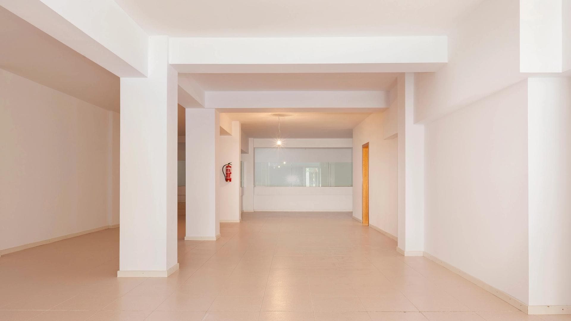 Carrer de Leiva, 3, Barcelona, Barcelona for lease Interior Photo- Image 1 of 6