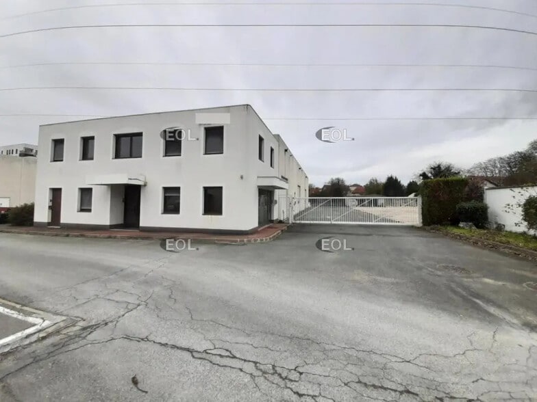 Flex in Vitry-sur-Seine for lease - Building Photo - Image 2 of 17