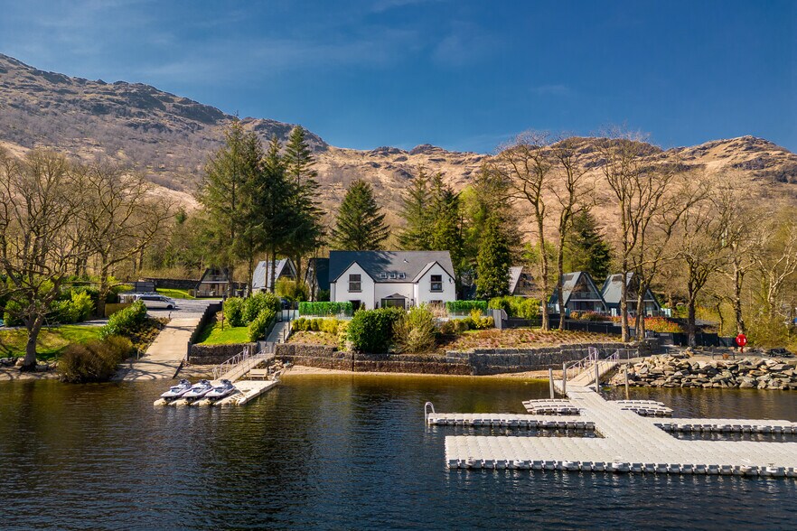 Loch Lomond, Arrochar à vendre - Photo du bâtiment - Image 1 de 58