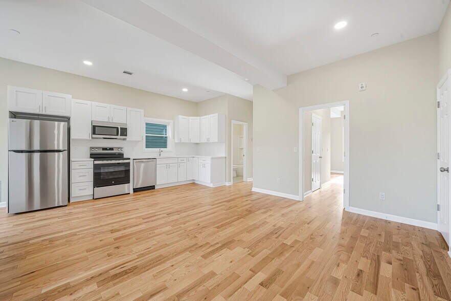 532 Ringwood Ave, Wanaque, NJ à vendre - Photo du bâtiment - Image 3 de 40
