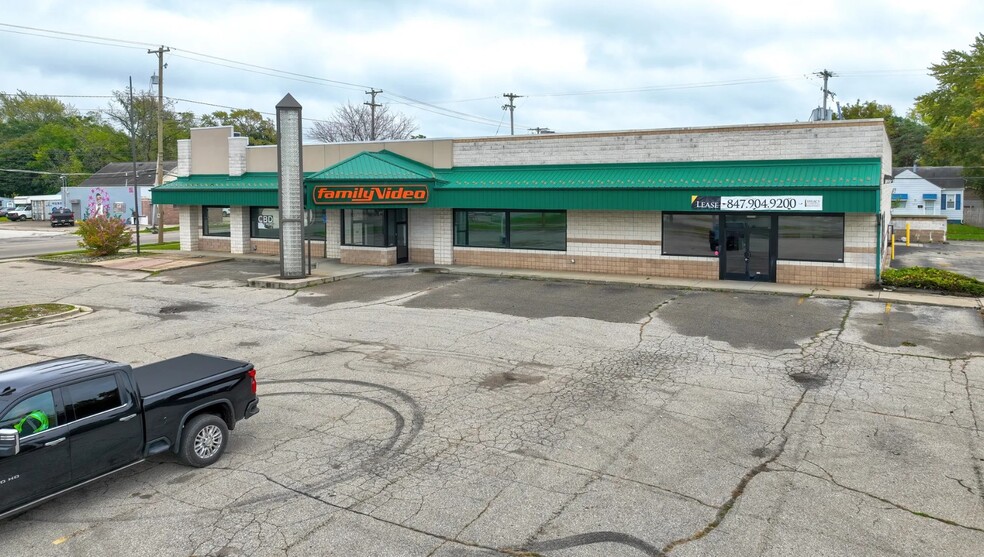 5620 S Saginaw St, Flint, MI for lease - Building Photo - Image 2 of 6