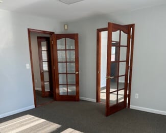 More details for 456 W Jericho Tpke, Huntington, NY - Office for Lease